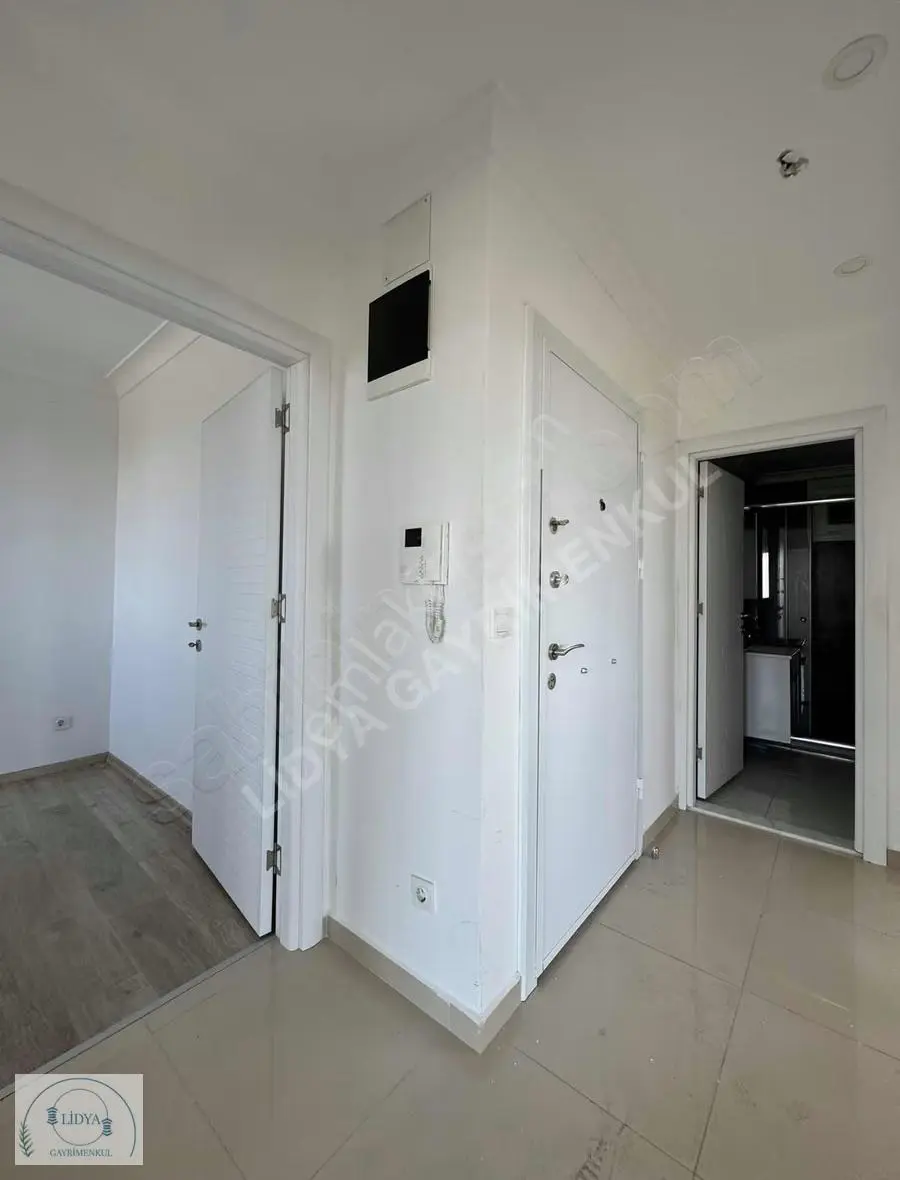 Kayışdağı Mh Butik Sitede 7/24 Güvenlikli Otoparklı 5.kat 2+1 - Görsel 4