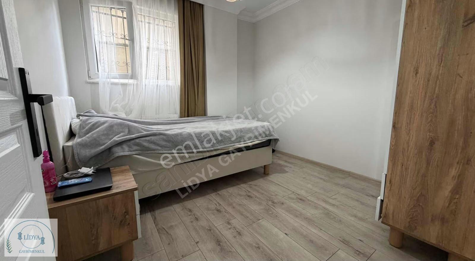 Ana Cadde Üzeri Bahçe Kullanımlı Modern Eşyalı Geniş 2+1 - Görsel 24