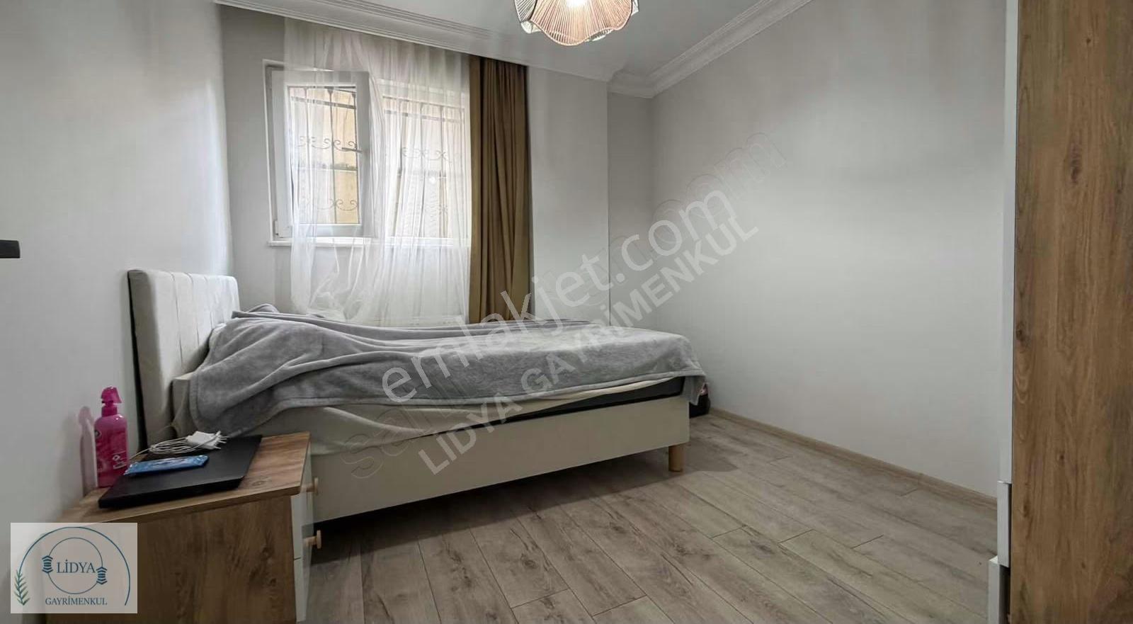 Ana Cadde Üzeri Bahçe Kullanımlı Modern Eşyalı Geniş 2+1 - Görsel 23