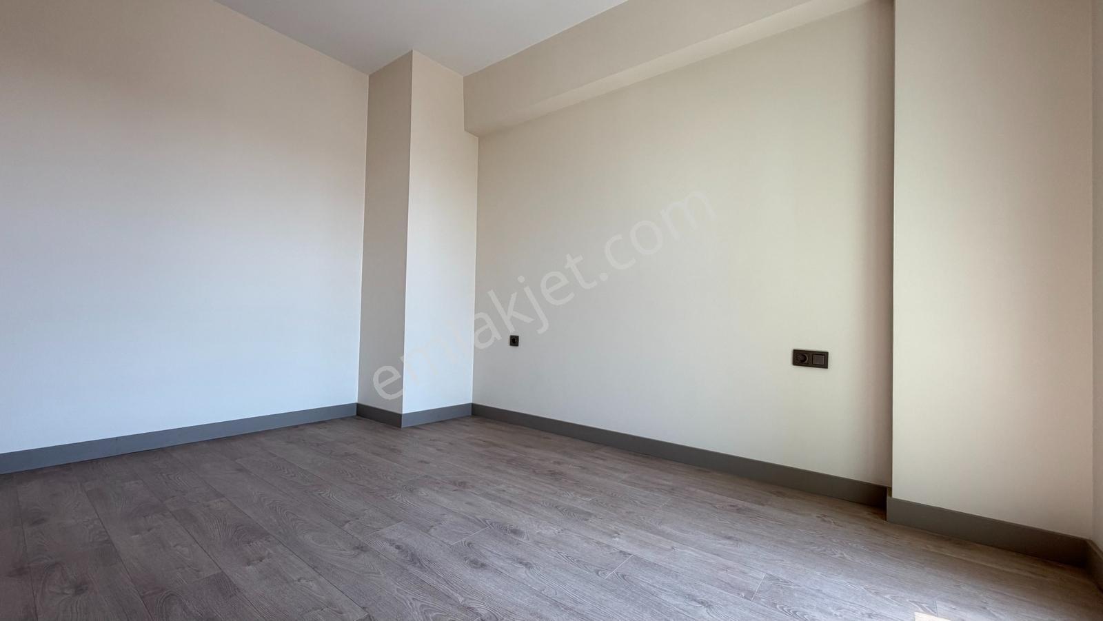 İlka'dan Emlak Konutları'nda 2+1 Kiralık Daire Metrobüse 5 Dk - Görsel 26
