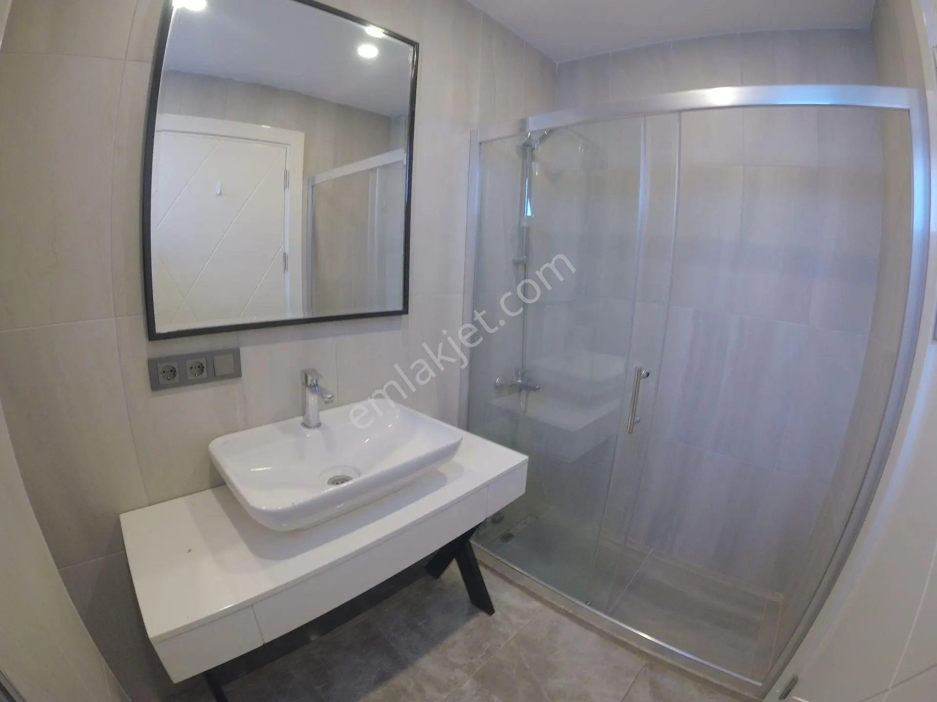 Güzel Bahçede Kiralık Villa Ultra Lüx Bağımsız Havuz Kamera 7/24 - Görsel 4