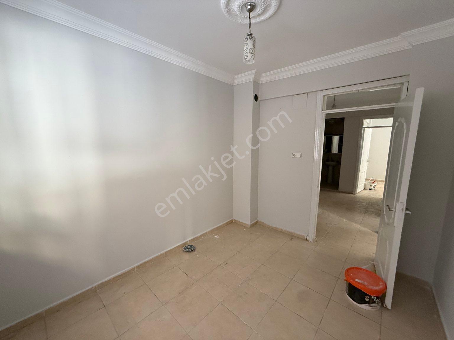 Çırağan’dan Süleymaniye Meydanı Civarı 2+1 Giriş Kat Daire - Görsel 5