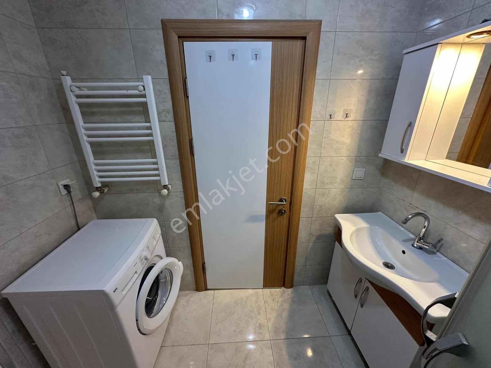 Tuncaydan Metro Metrobüse 12 Dk Mesafede Full Eşyalı 1+1 Daire - Görsel 10