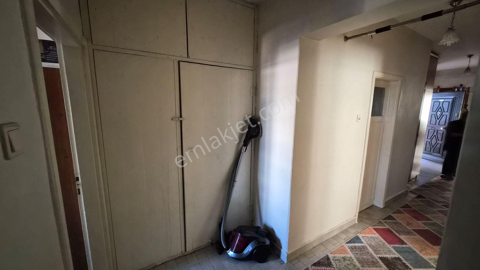 Abidin Paşada 160 Metre 3. Katta 3+1 Satılık Daire Salon Bağımsızdır - Görsel 22