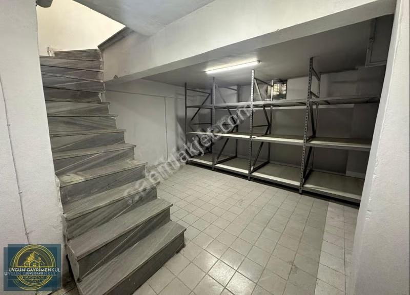 - Seyitnizam G/37 Sokakta Satılık 3 Katlı İşyeri - - Görsel 7