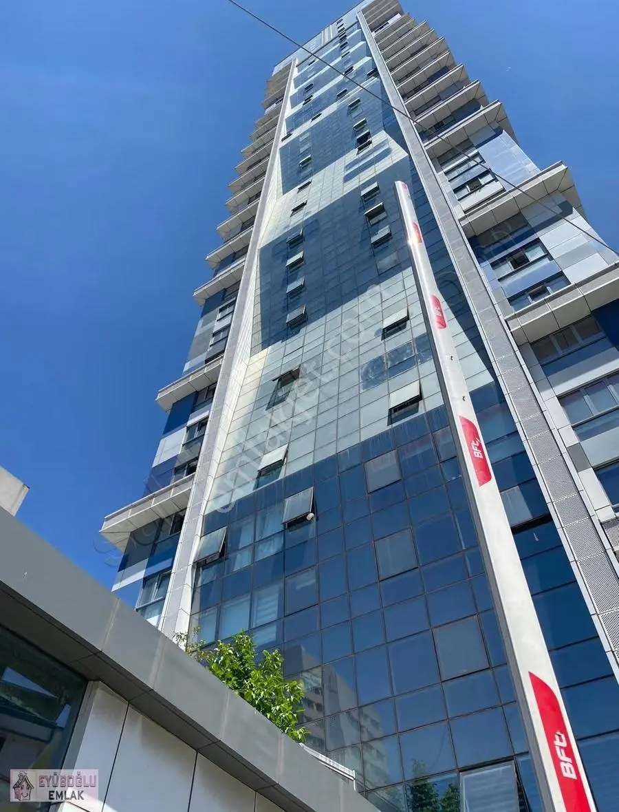 Kartal Soğanlık'da E-5 Yakın Moment İstanbul Havuzlu Sitede 6+1