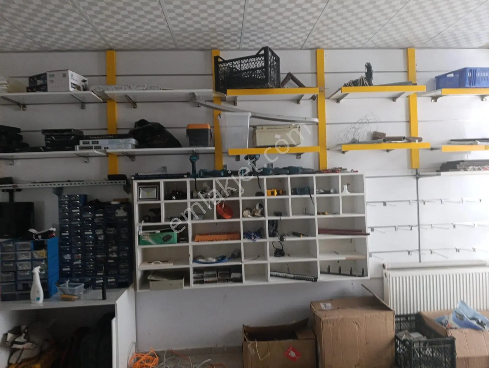 Bizim Emlaktan Hazır Kiracılı Satılık 100 Metrekare Dükkan - Görsel 4