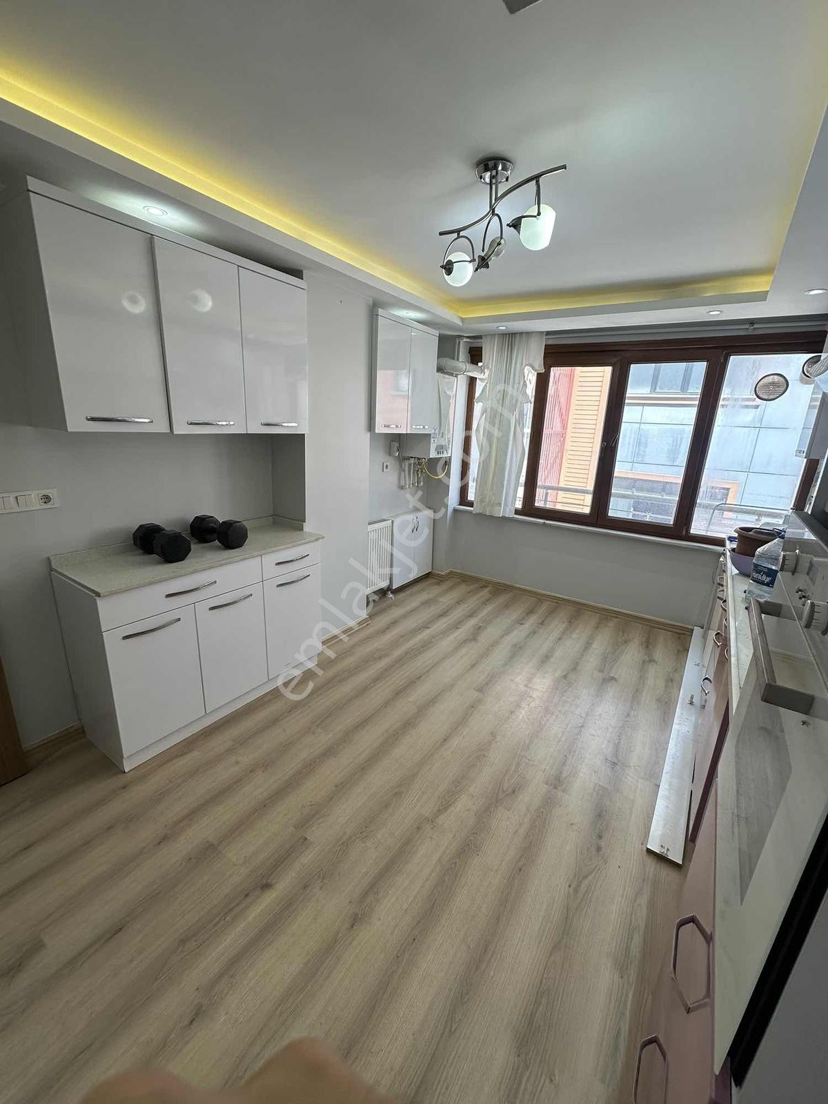 Arnavutköy Merkez Kiralık 3+1 Lüks 100 M2 - Görsel 6