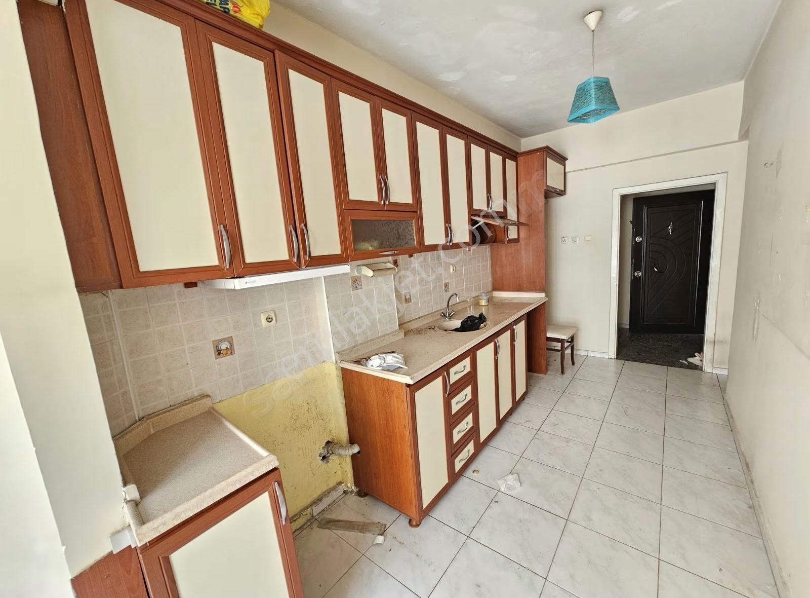 Genç Emlak'tan Bahçe Mah Kiralık 3+1 Daire