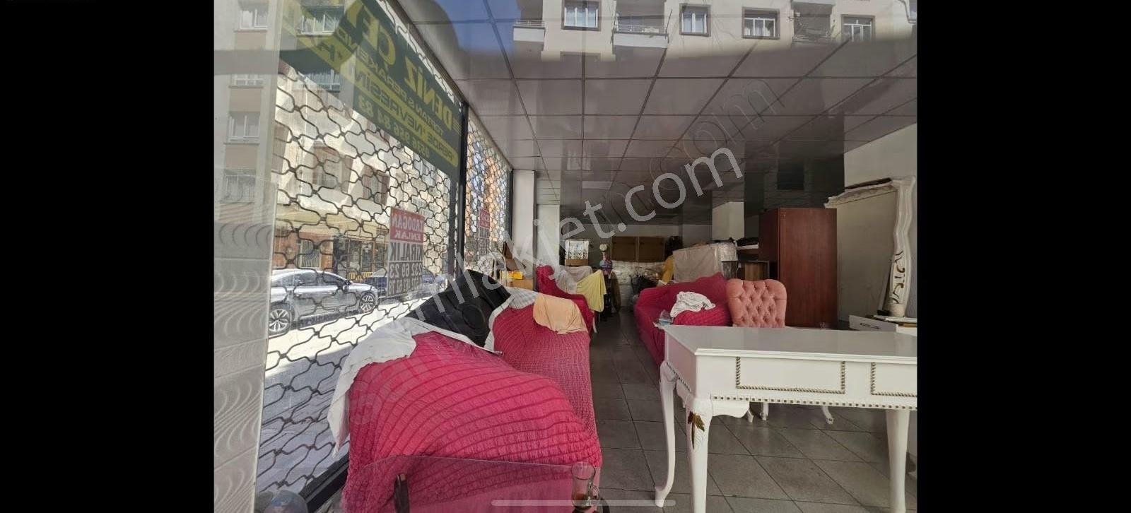 Genç Emlak'tan Çakmak Cad. Kiralık 85m Dükkan - Görsel 2