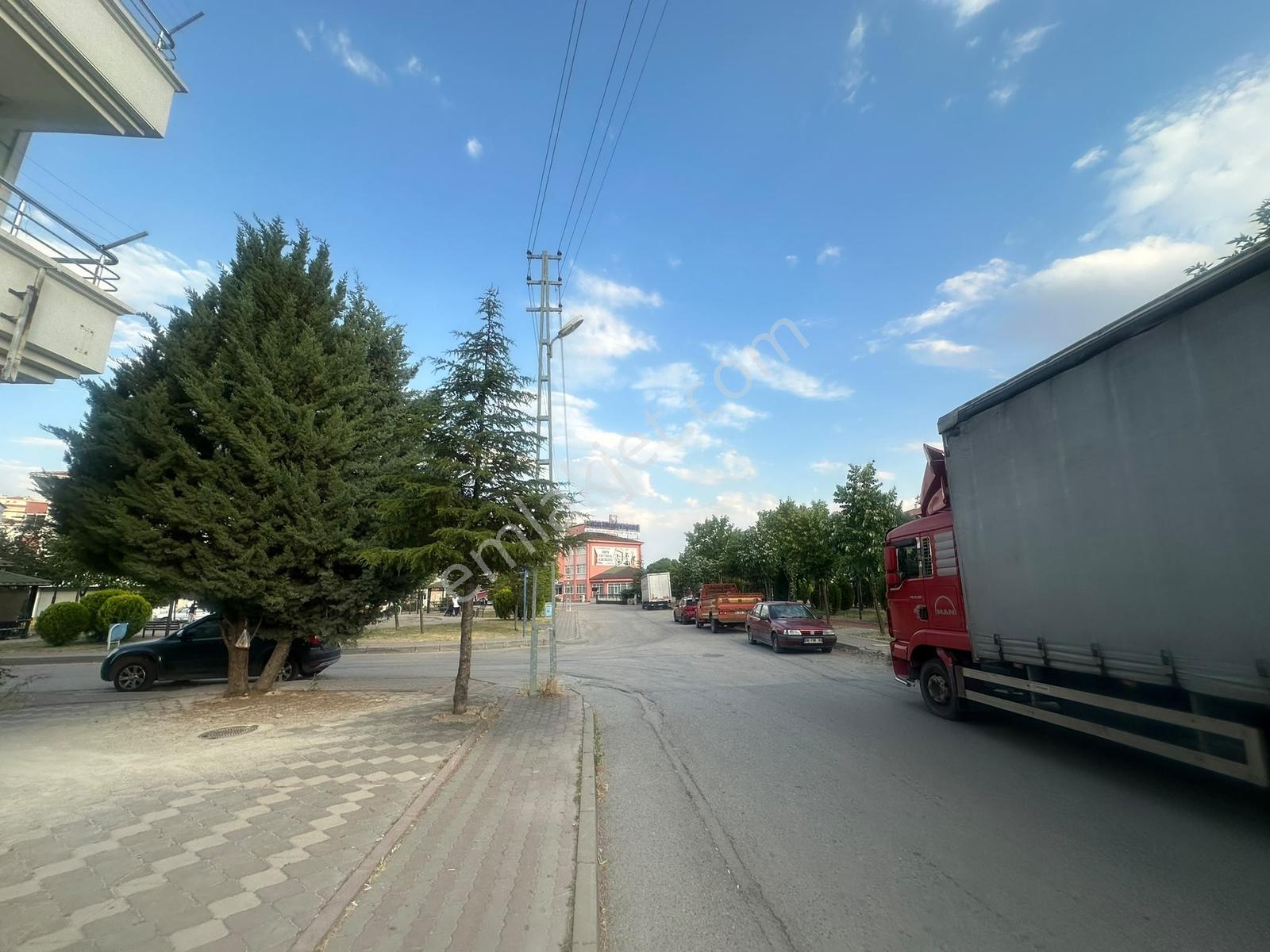 Yenikent 29 Ekim Mah.nde Yatırımlık Kiracılı Satılık Depolu Dükkan - Görsel 20