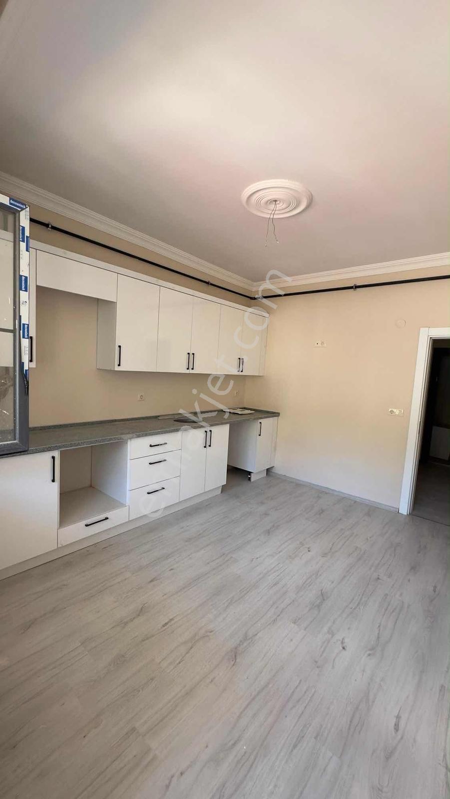 Okan Emlak'tan Dizayn Evler Sitesi'nde Sıfır 3+1 Satılık Daire - Görsel 10