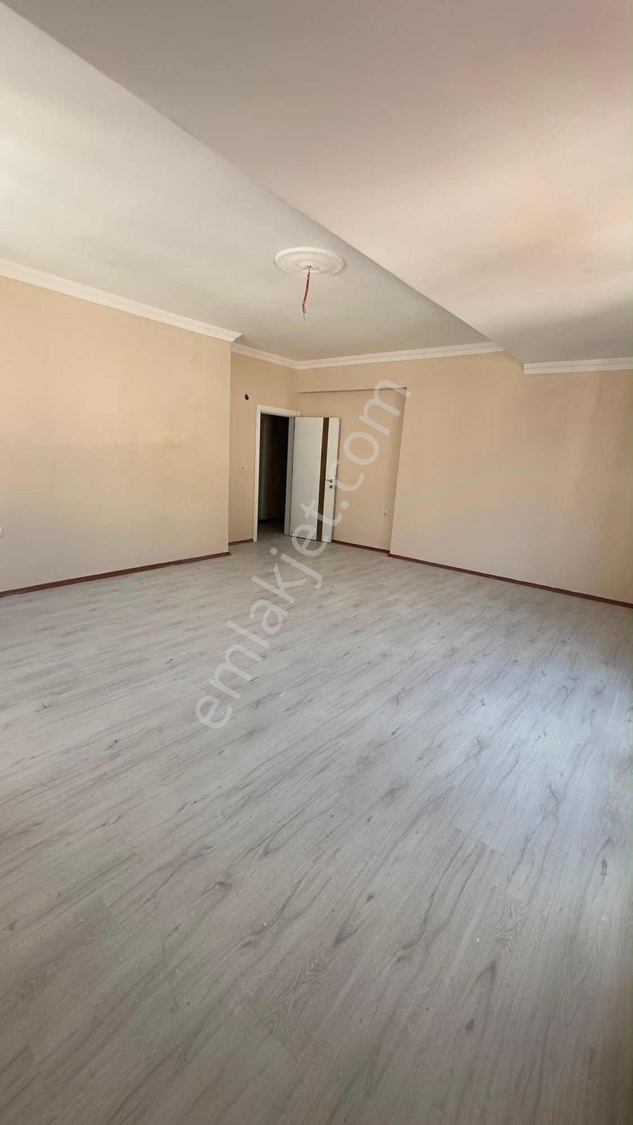 Okan Emlak'tan Dizayn Evler Sitesi'nde Sıfır 3+1 Satılık Daire - Görsel 6