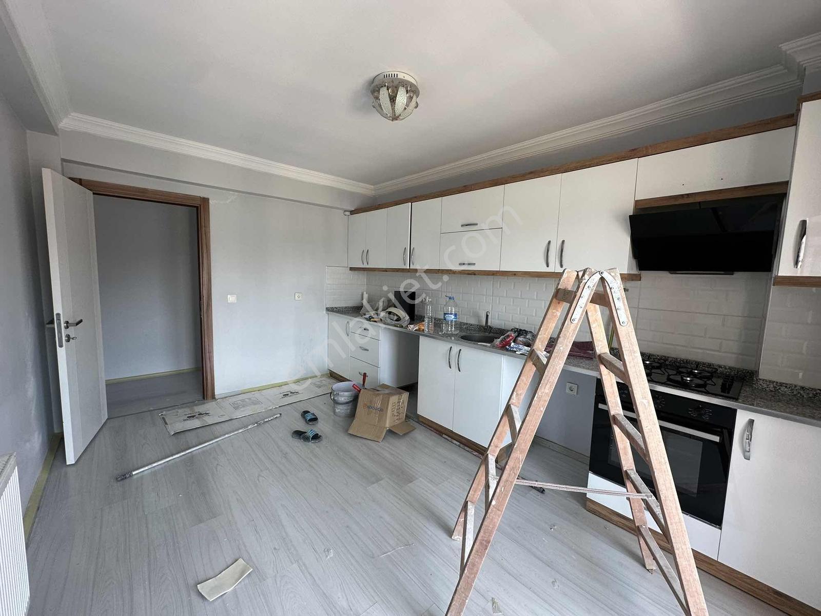 Öz-er Gayrimenkulden Satılık İnönü Mahallesinde 140m2 3+1 Daire - Görsel 15