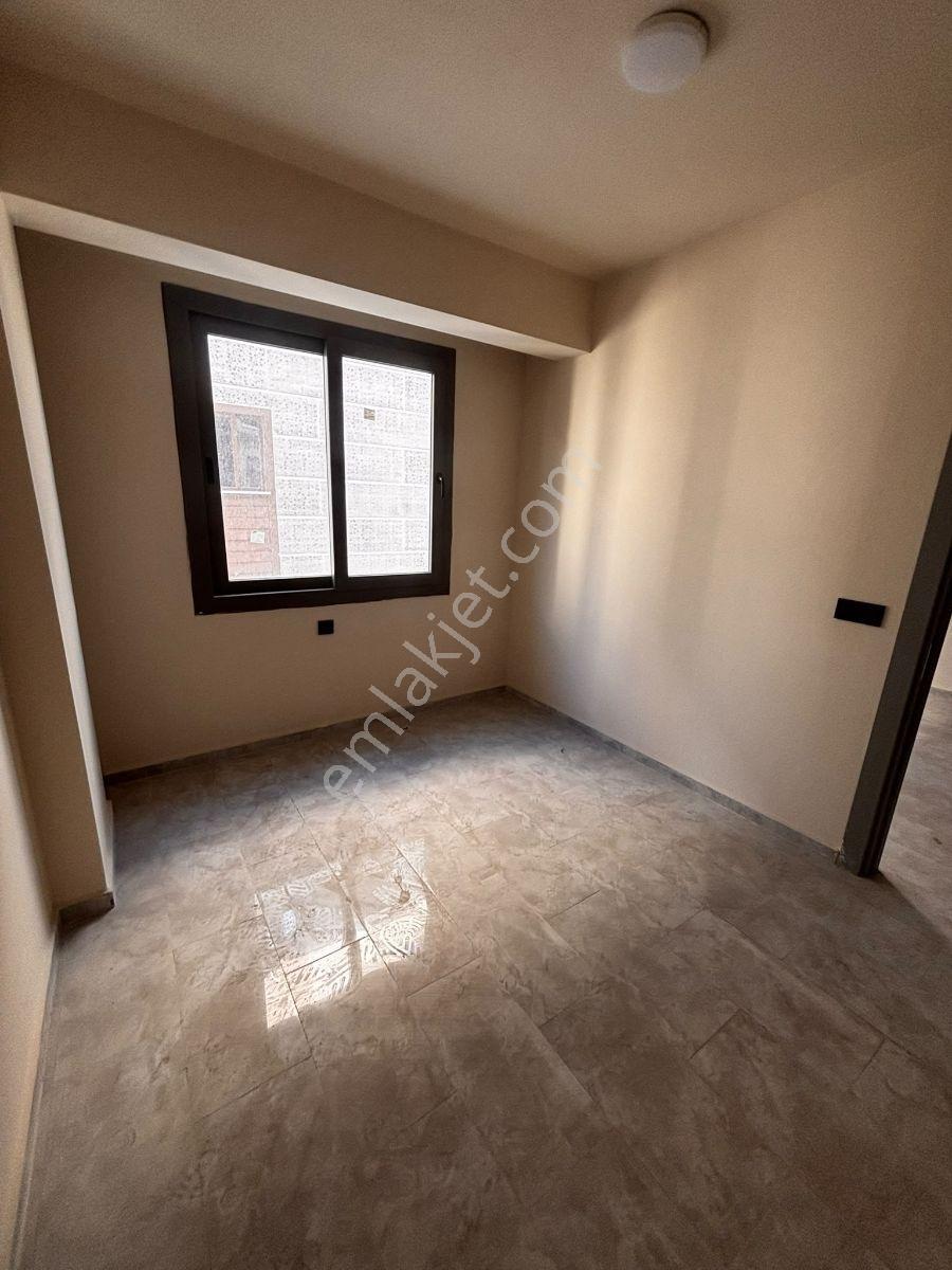 Yeni Mahallede 1+1 Kiralık Daıre - Görsel 5