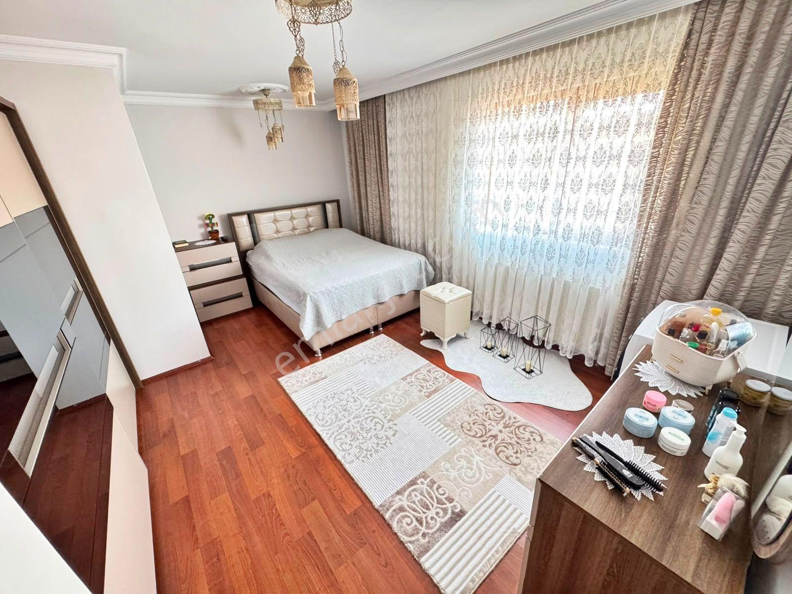 Geniş Ailelere Özel Asansörlü 7+1 Çift Giriş 280m² Teras+k.garaj - Görsel 35