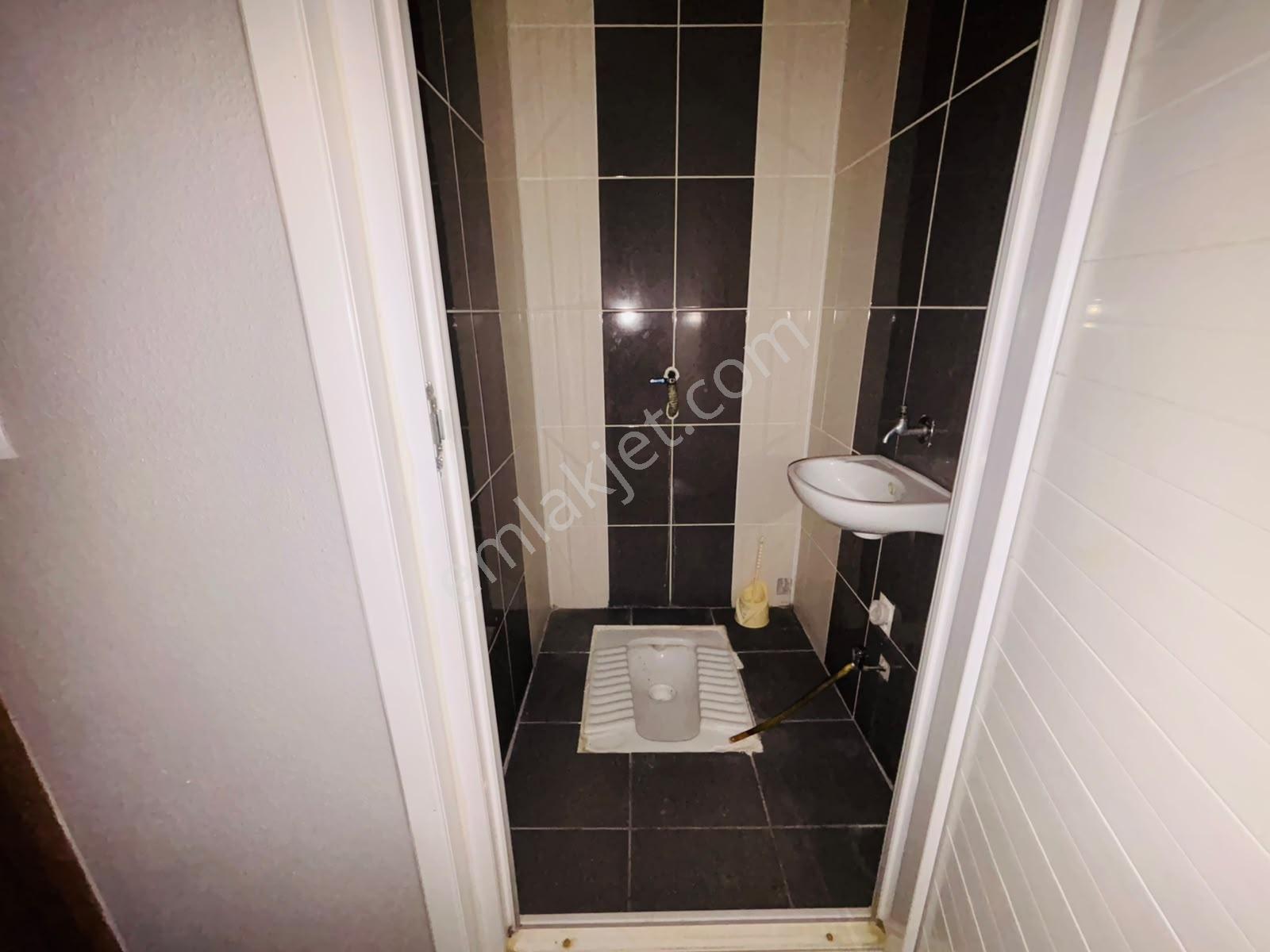 Güven'den Okullara,servislere Yakın Merkezi Konumda Kiralık 2+1 - Görsel 16