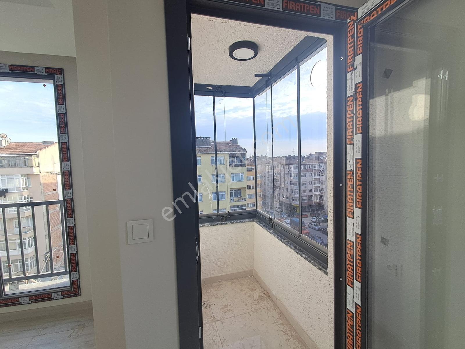 Bahçelievler Yaylada Sıfır 3+1 Ebeveyn Banyolu Ferah Konum - Görsel 15