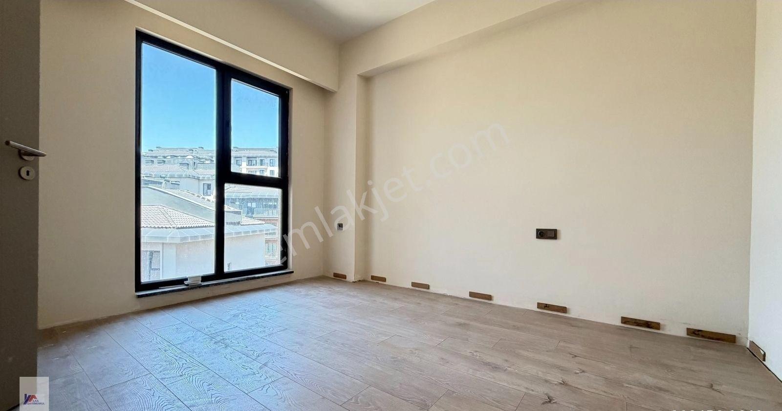 İlka'dan Emlak Konutları 2+1 Kiralık Daire Otoparklı Asansörlü - Görsel 16