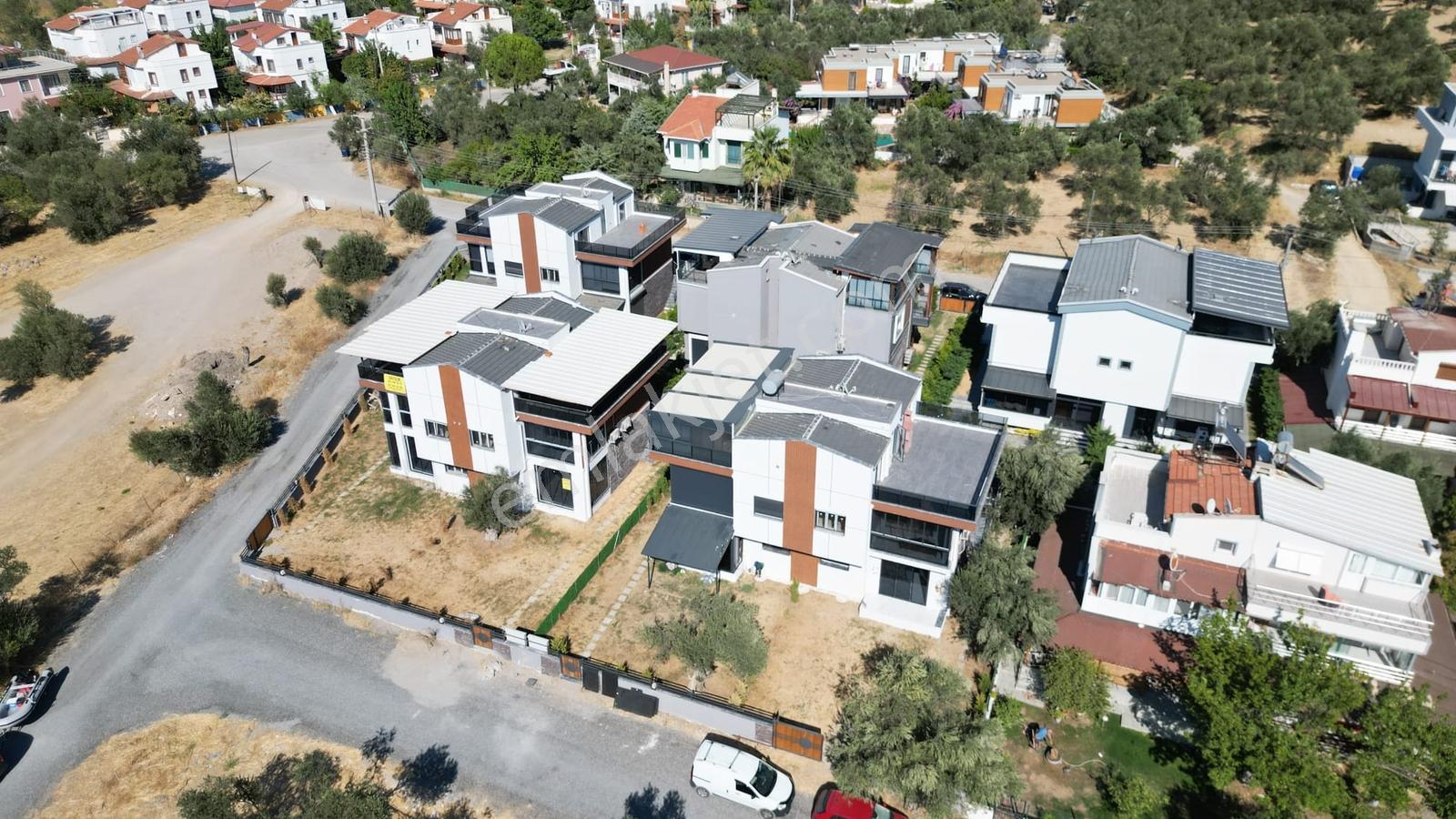 Onmax İçmelerde 4+1 Deniz Manzaralı140 M2 Satılık Kat Dubleksi