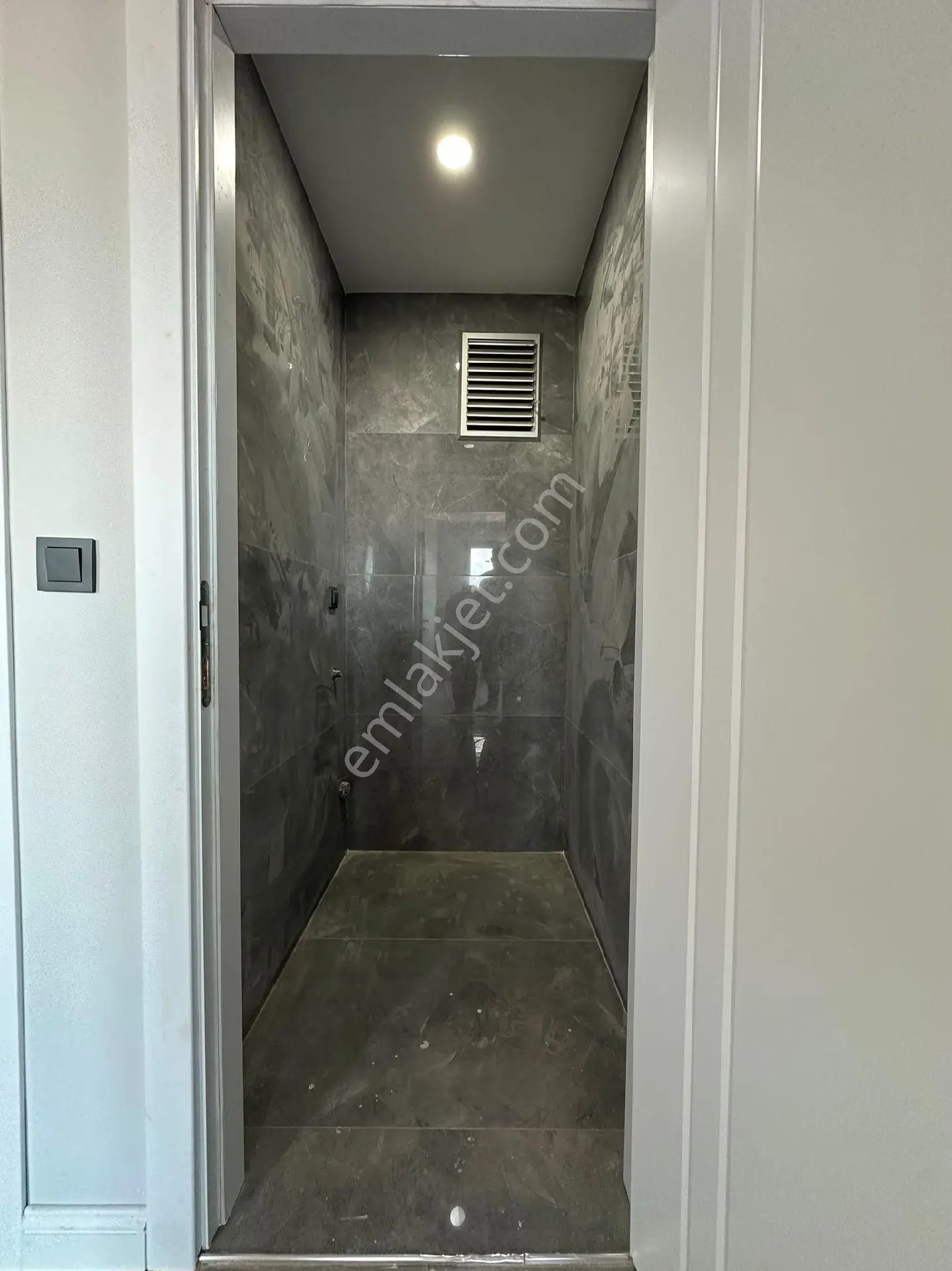 Bağcılar Merkez'de 3+1 Kiralık Daire - Görsel 4
