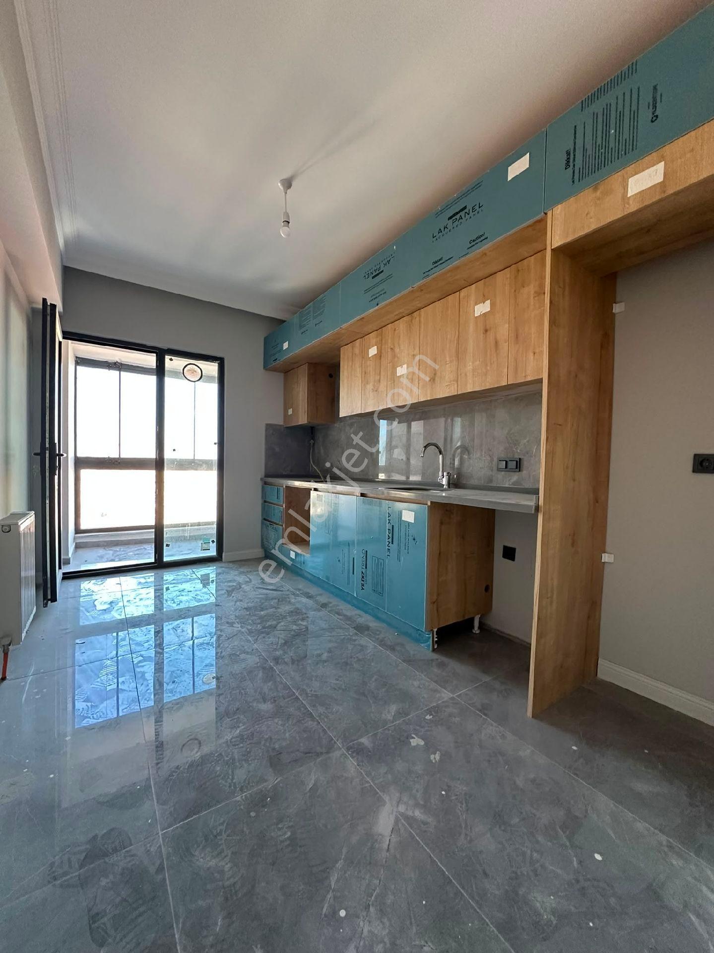 Bağcılar Merkez'de 3+1 Kiralık Daire - Görsel 8