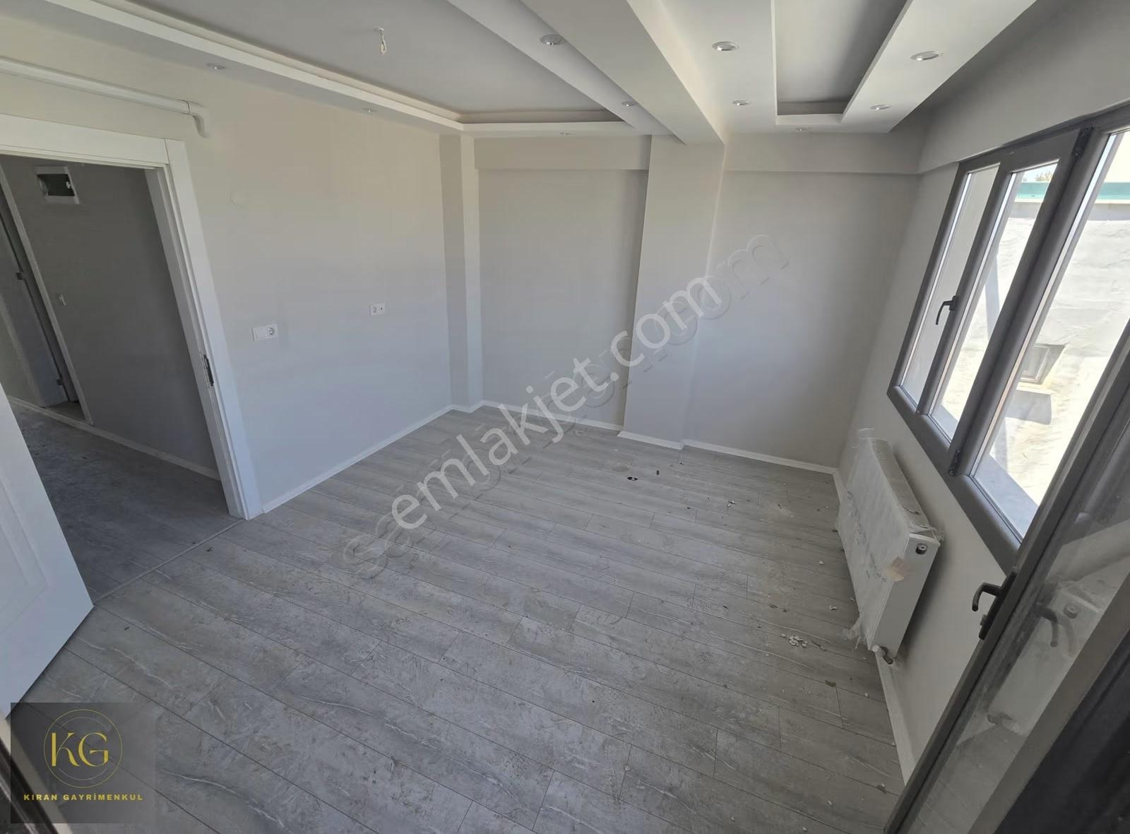 Kıran Gayrimenkul'den Muradiye Merkezde Kiralık 1+1 Daire - Görsel 4