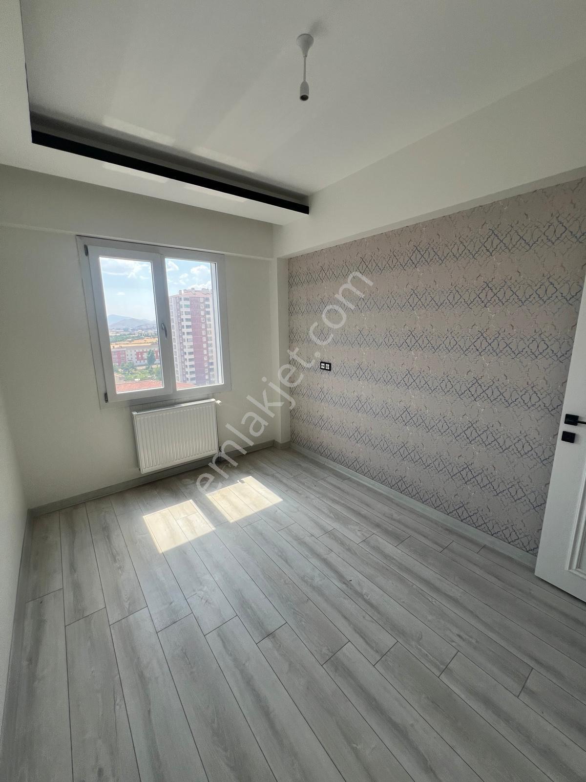 Erkilet Ertuğrulgazi Satlık 4+1 Lüks Daire - Görsel 28