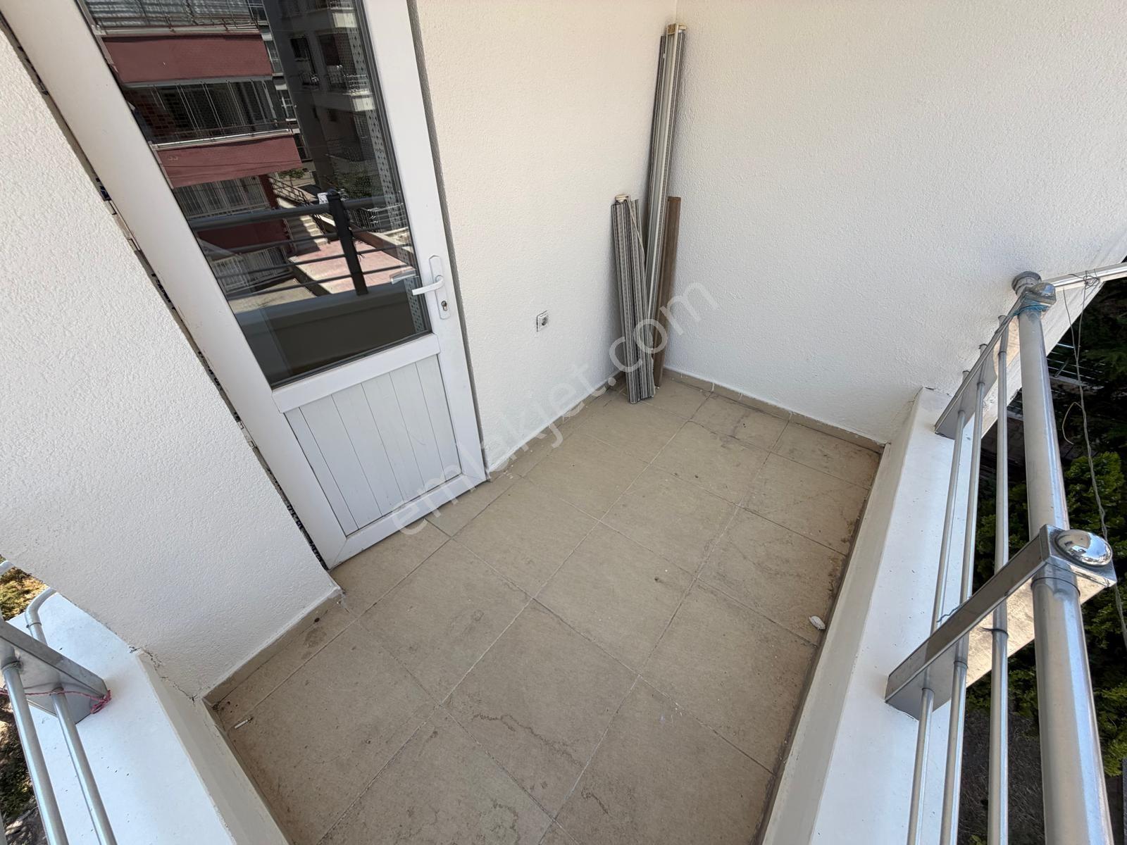 Piyade Mh'de 3+1 Ara Katta Ön Cephe Şehir Manzaralı Ev - Görsel 11