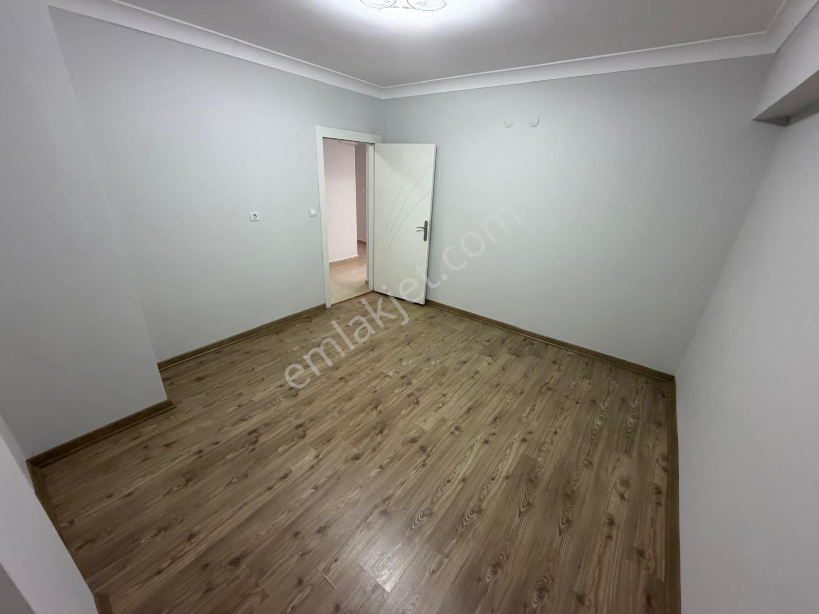 Piyade Mh'de 3+1 Ara Katta Ön Cephe Şehir Manzaralı Ev - Görsel 27