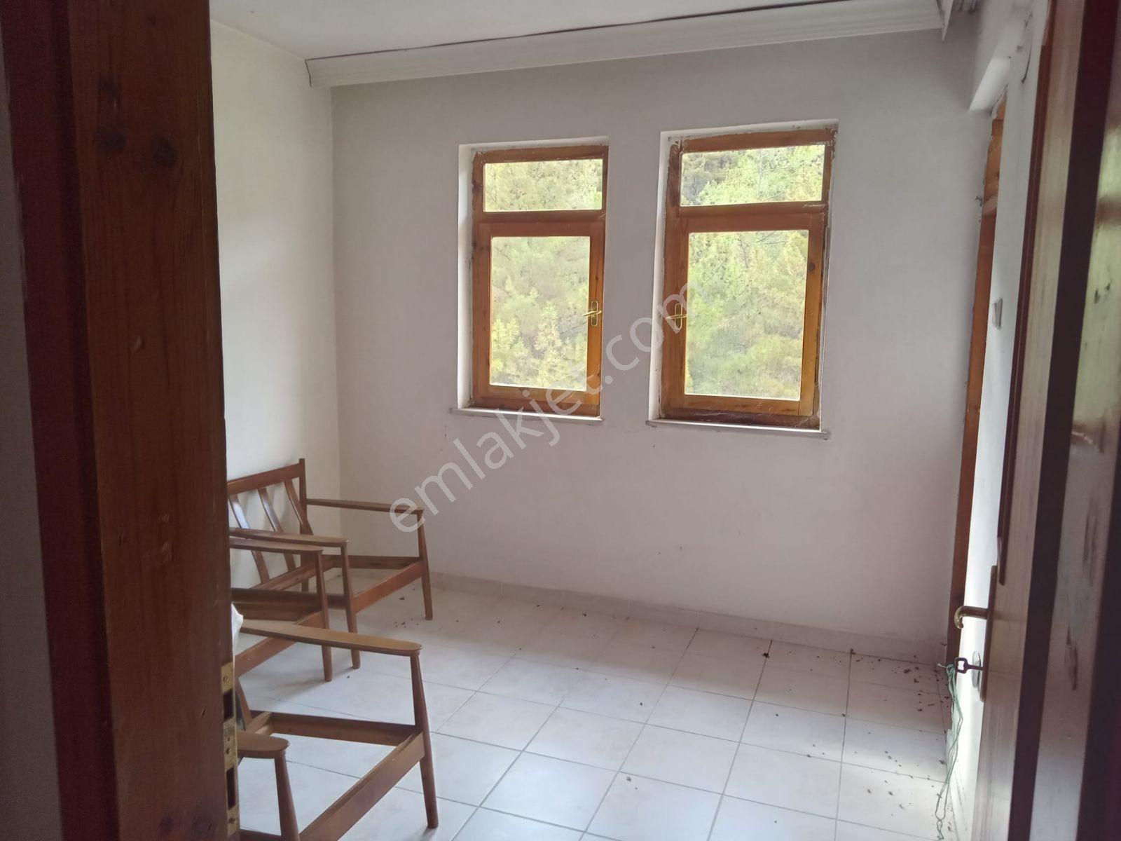 Kelepir Fırsat Hanönü Merkezinde 2+1 90 M2 4.kat Balkonlu Daire - Görsel 9