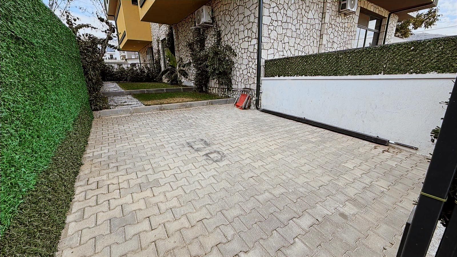 Güzelbahçe Yelki Merkez'de Kiralık 4+1 Tripleks Villa - Görsel 7