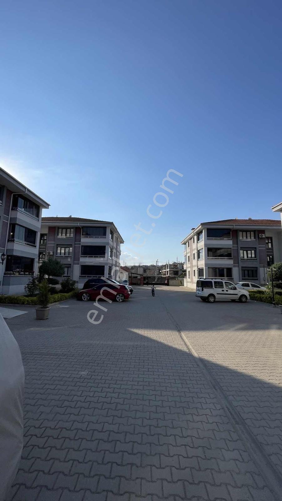 Ulucan'dan Kozluca'da Akpınar Cadesi Kiralık Site İçi 3+1 Daire - Görsel 35