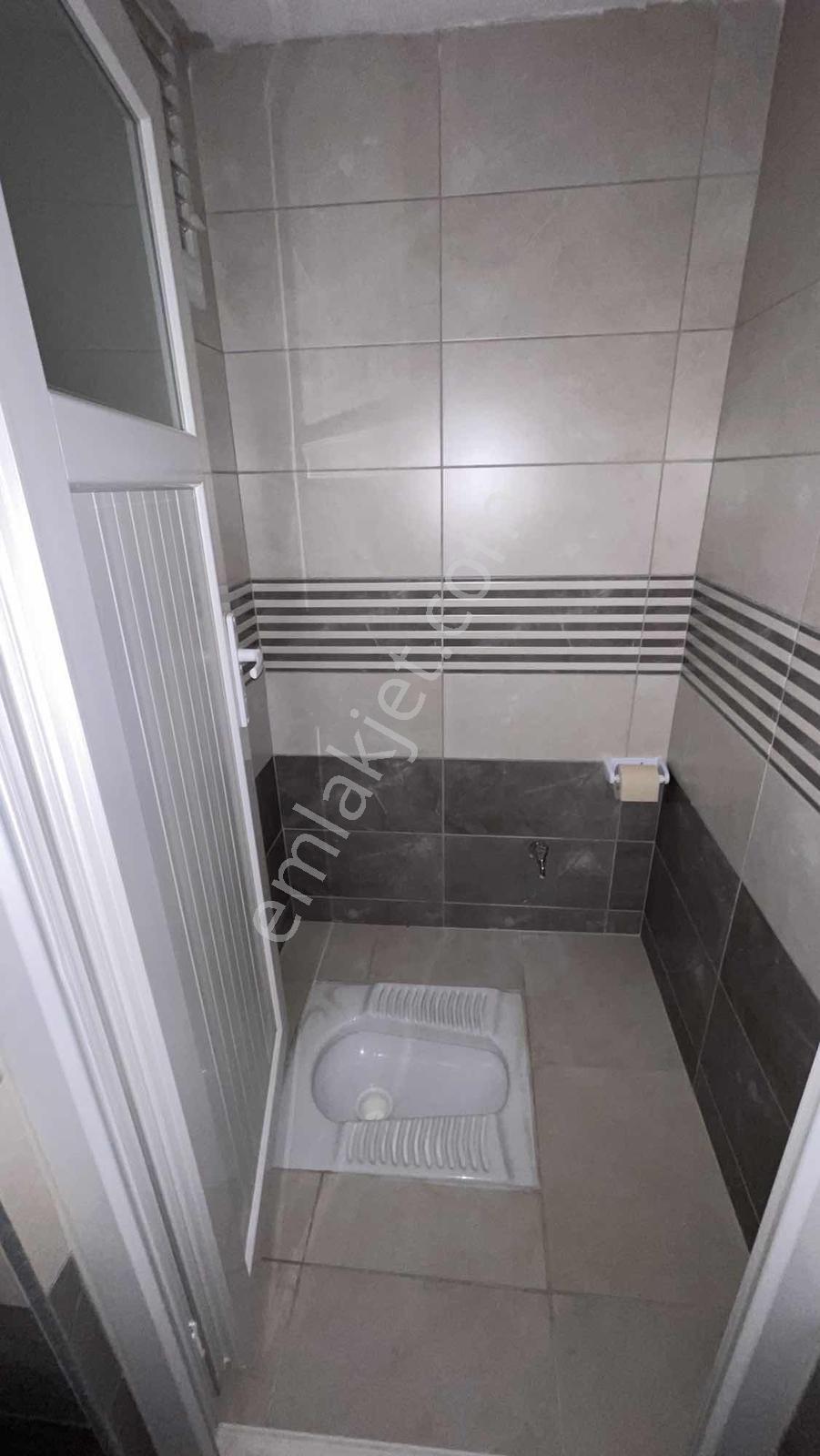 Ulucan'dan Kozluca'da Akpınar Cadesi Kiralık Site İçi 3+1 Daire - Görsel 15