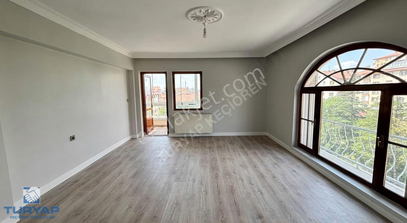 Bursa Caddesinde Satılık 5+1 Manzaralı Dubleks Daire