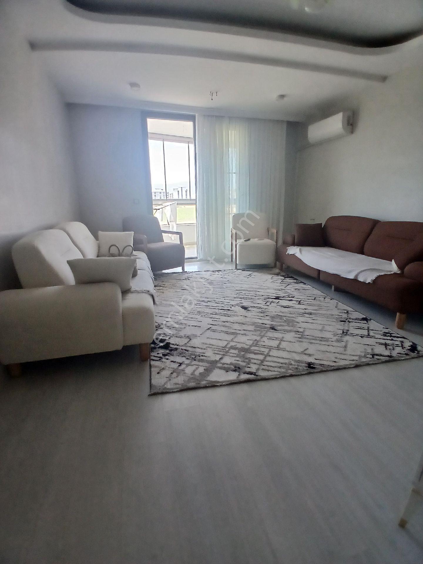 İzmir Torbalı Yedieylül Mahallesinde 2+1 Arakat Daire Satılık