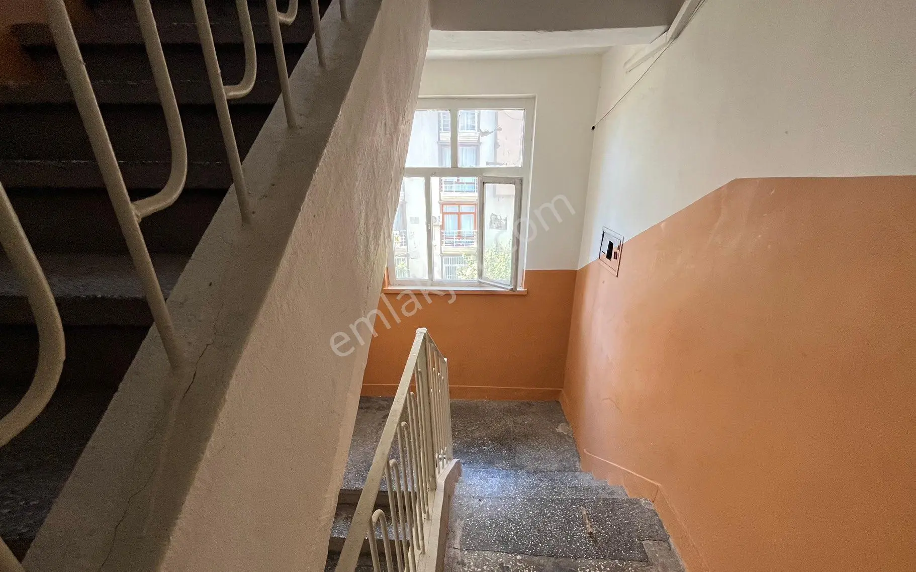 Ofis Konuk Evi Arkasında 2+1 Çok Uygun Daire - Görsel 5