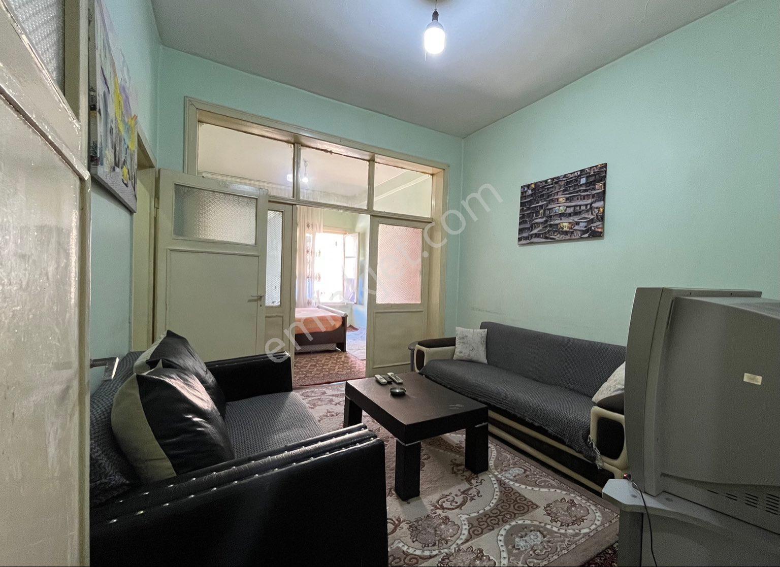 Ofis Konuk Evi Arkasında 2+1 Çok Uygun Daire - Görsel 16