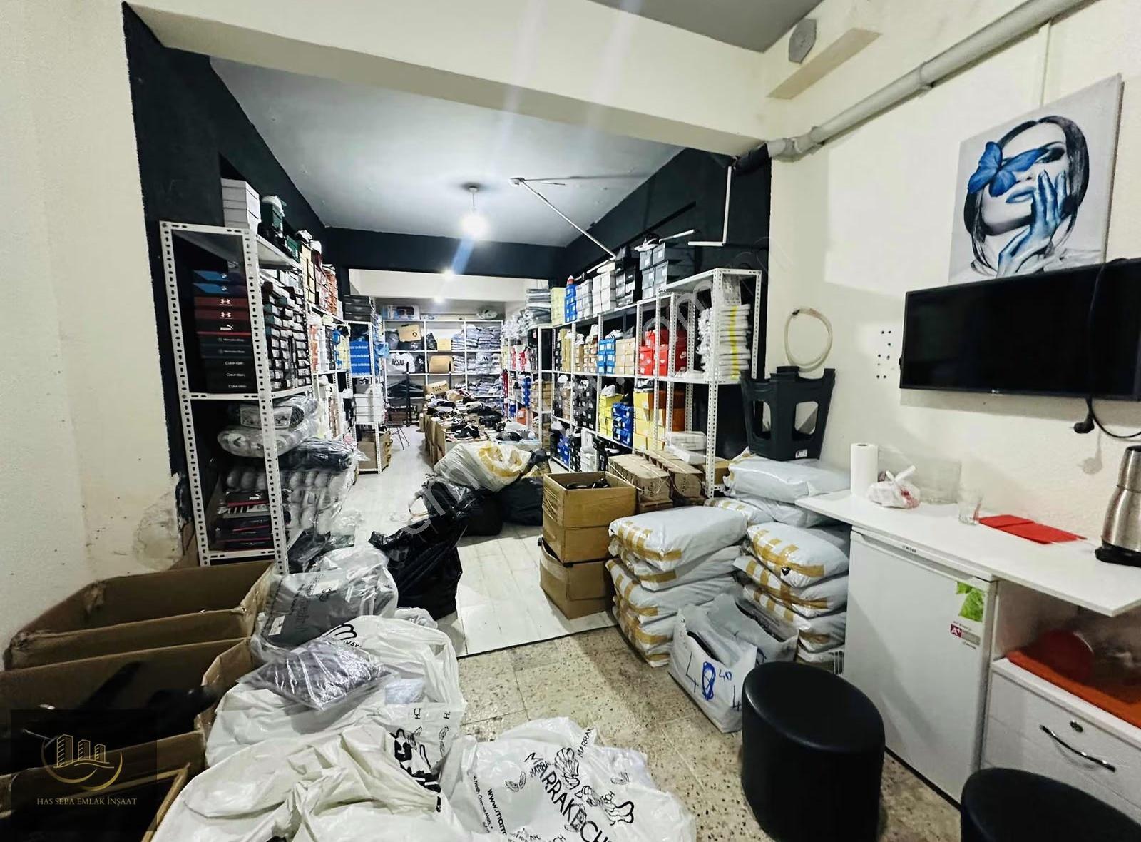 Sefaköy Merkezde İşlek Cadde Üzeri Devren Kiralık Erkek Giyim - Görsel 9