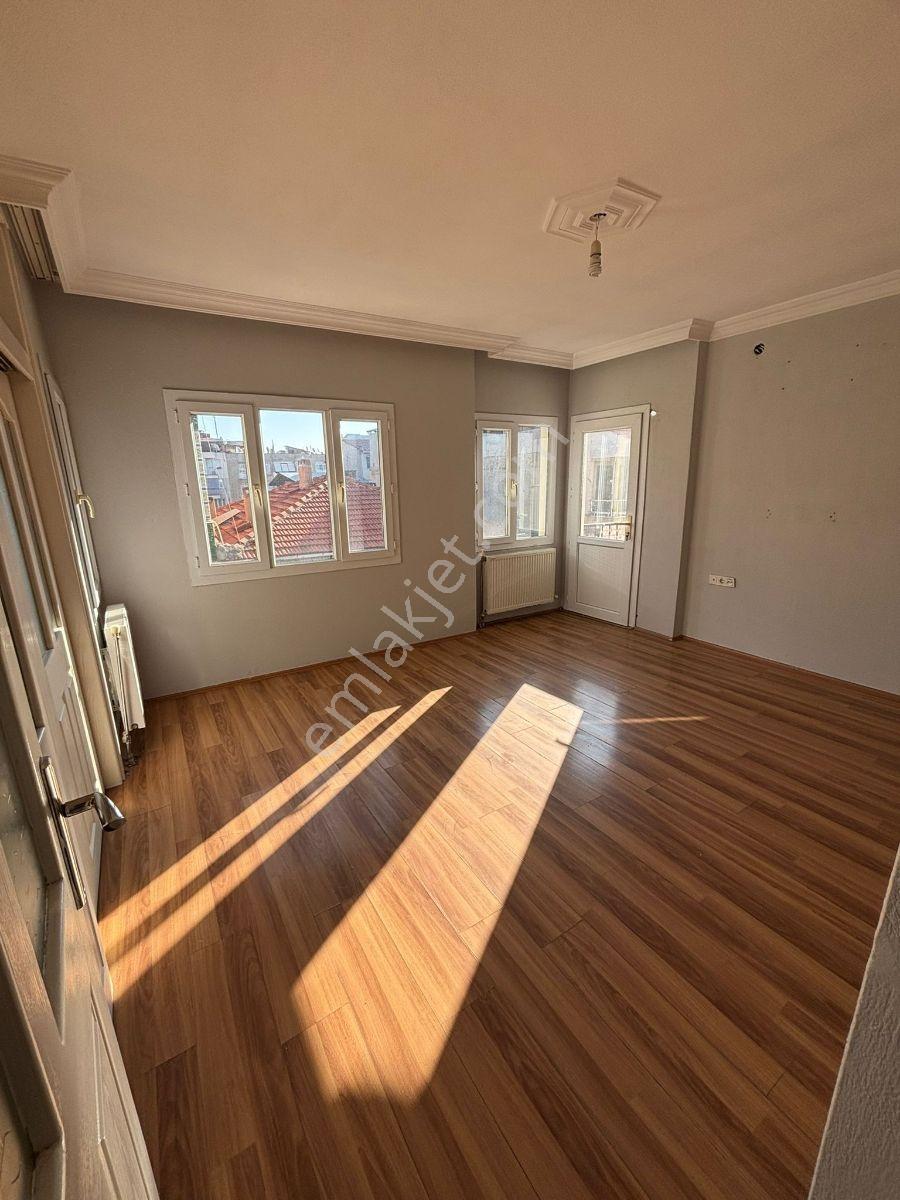 Çilek Mobilya Civarı Kiralık D.gazlı Daire
