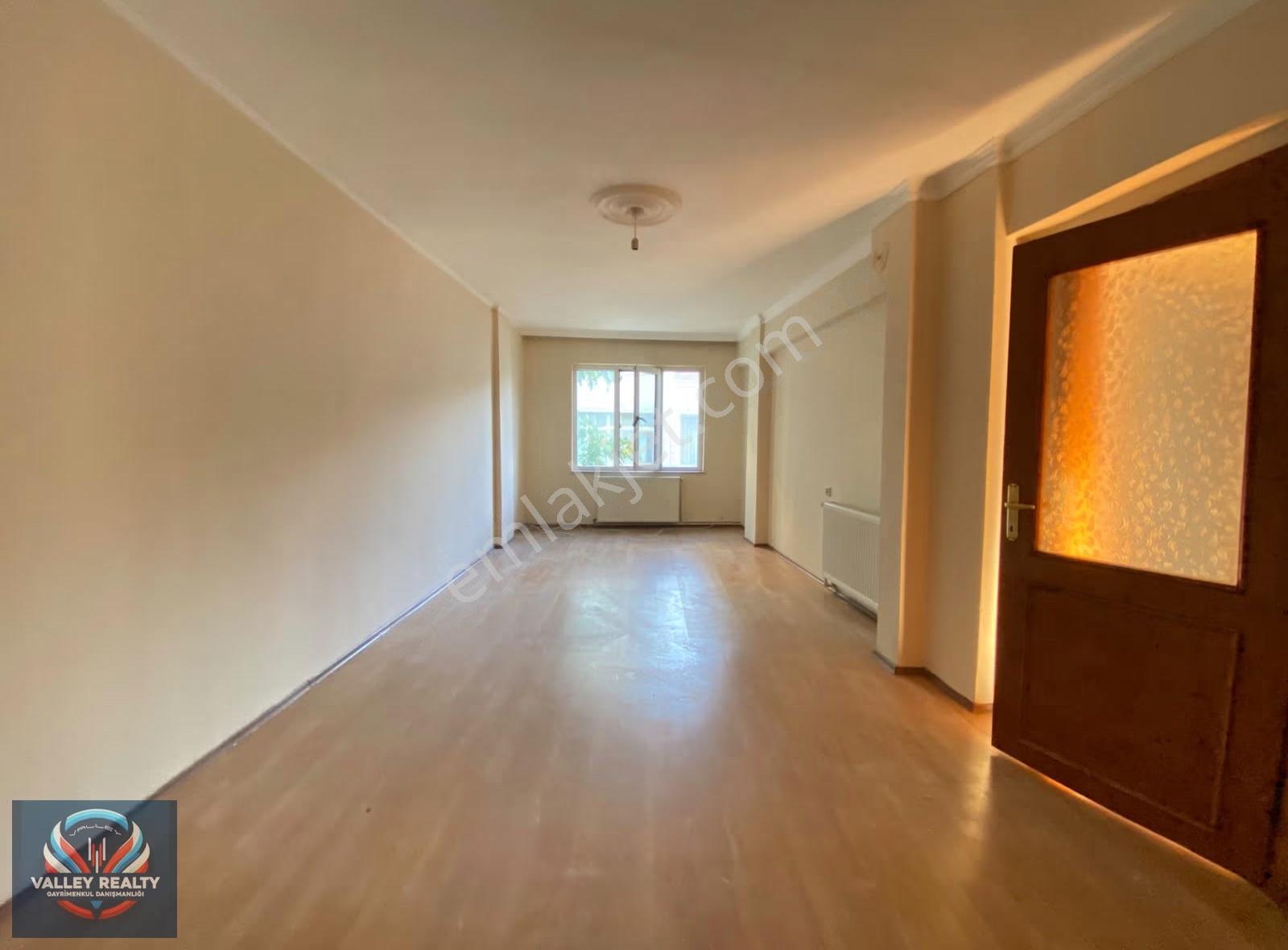 Valley'den Reşadiye Mah.'de Merkezi Konumda 3+1 Kiralık Daire!
