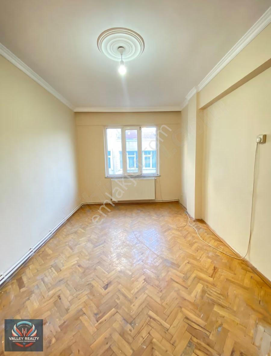 Valley'den Reşadiye Mah.'de Merkezi Konumda 3+1 Kiralık Daire! - Görsel 24