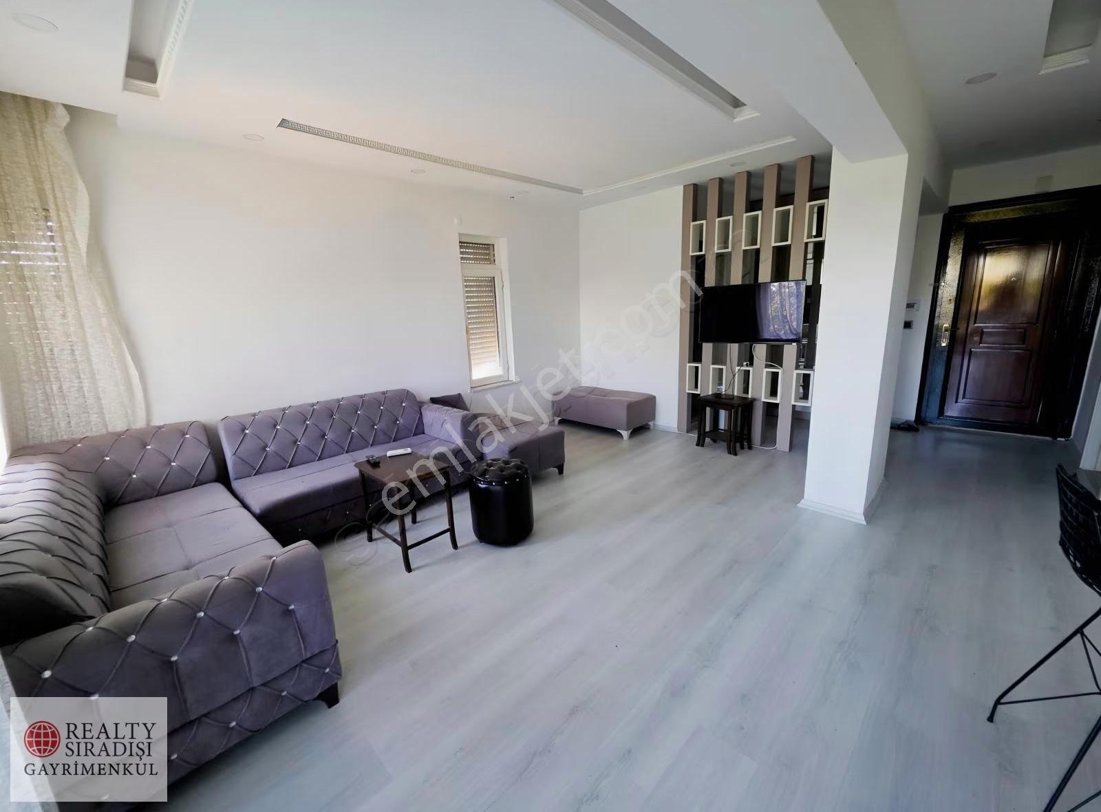 Güzeloba Eşyalı Kiralık Havuzlu Plaja Yakın 1+1 Daire - Görsel 15