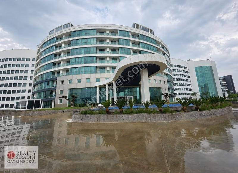 Kundu Kemerağzı Sirius Town Rezidans'da Eşyalı Kiralık 1+1 Daire