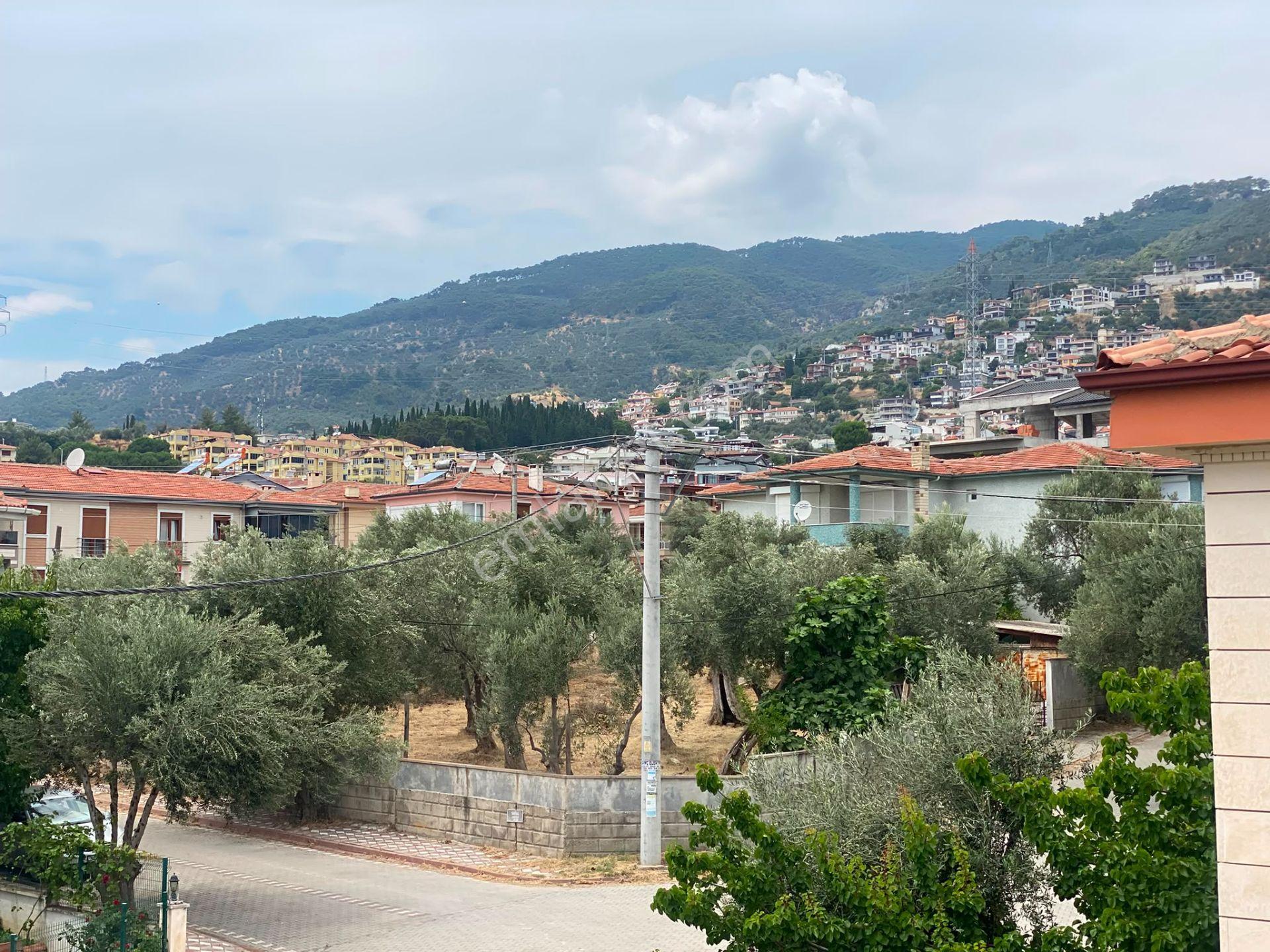Altınoluk Merkezde Deniz Manzaralı, "1+1 Ek Daireli" Ve Geniş Bahçeli 3+1 Özel Villa - Görsel 10