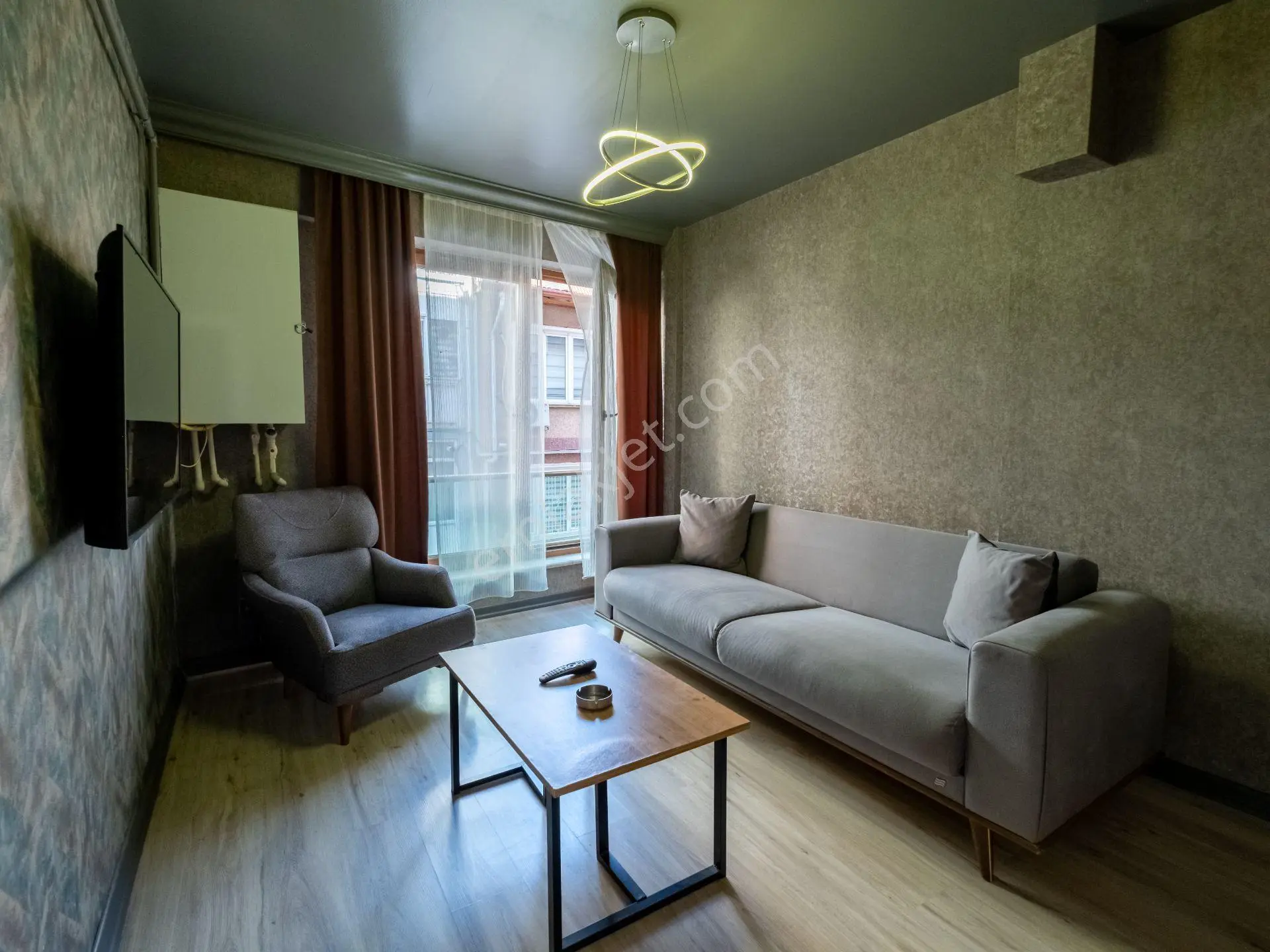 Asrın Gold Şehrin Merkezinde 1+1 Konforu