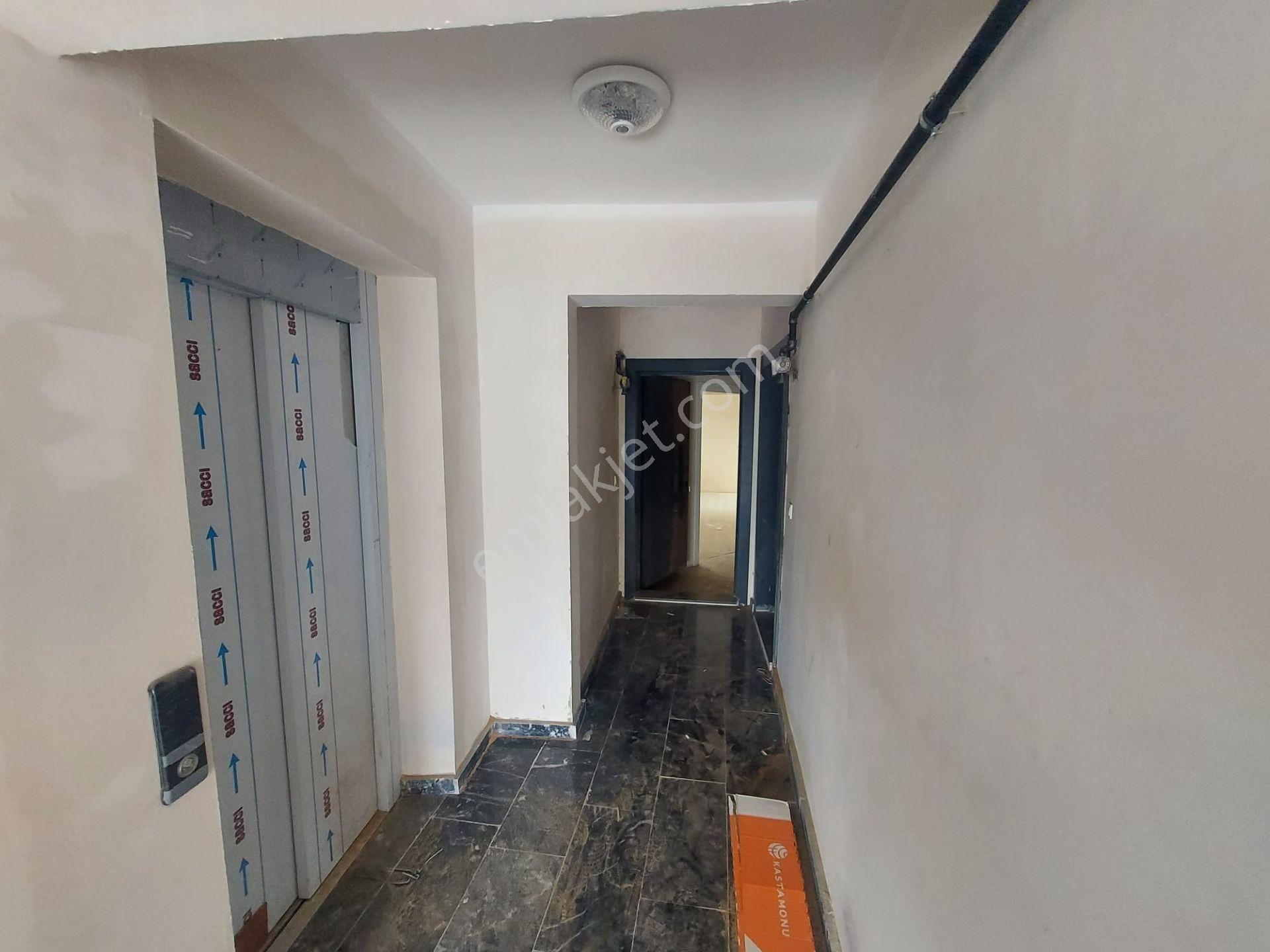 Bayraklı Alpaslan Da Kapalı Mutfaklı Ebeveyn Banyolu Satılık 3+1 Daire !!! - Görsel 34