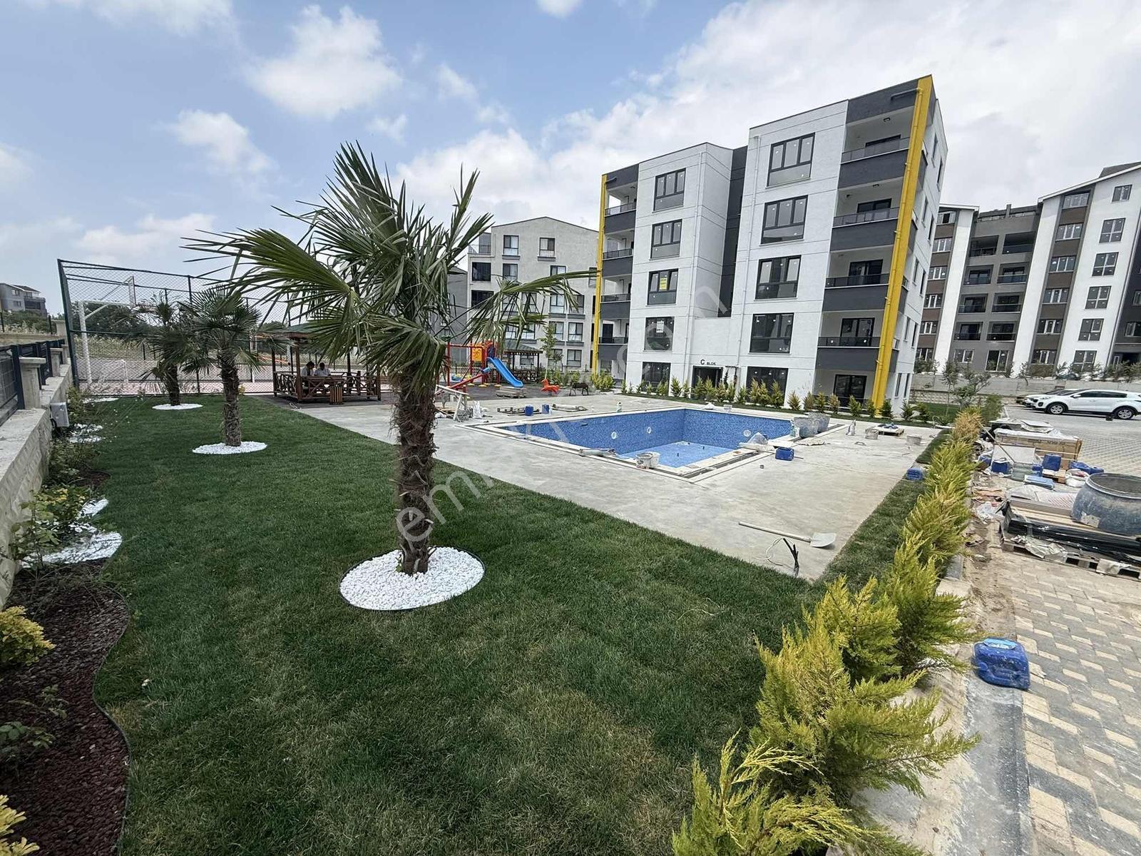 Kayapada Bahçe Kullanımlı 2+1 Site İçi Satılık Sıfır Daire
