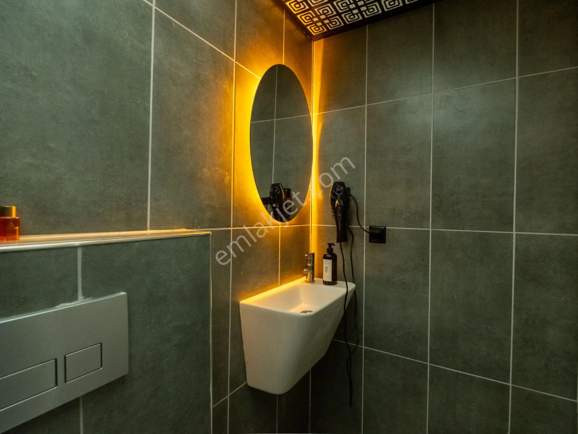 Asrın Gold İle Şehrin Merkezinde 1+1 Vip Jakuzi Deneyimi - Görsel 5