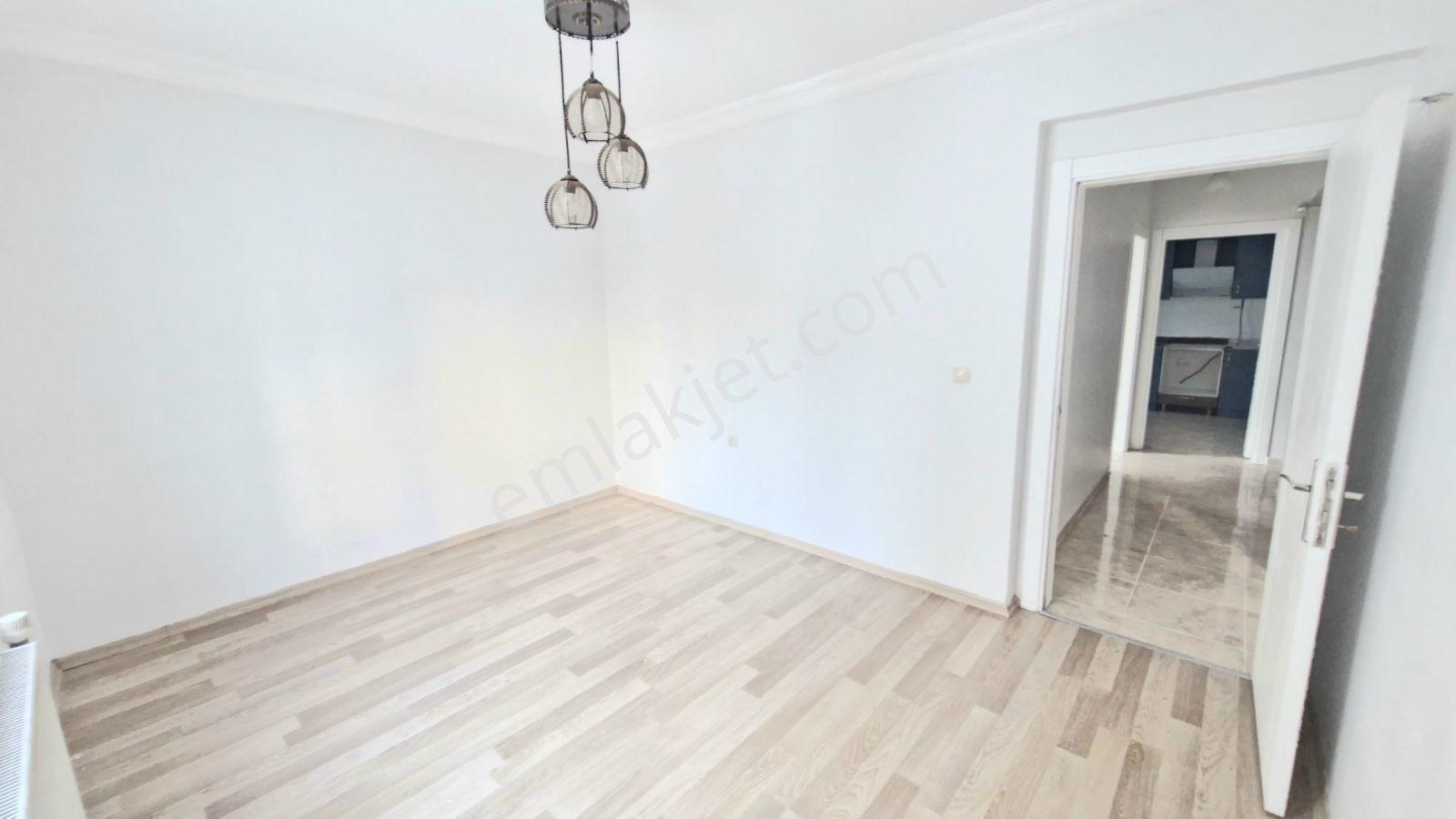 Ymz'den Satılık Ara'kat Duşakabin'li Cam Balkon'lu 2+1 Daire.. - Görsel 9